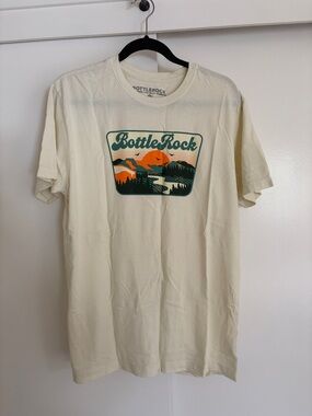 Men's Cream Graphic Tee - Vintage Mountain Print